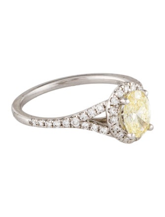 Ring 1.09ctw Lab-Grown Diamond Engagement Ring