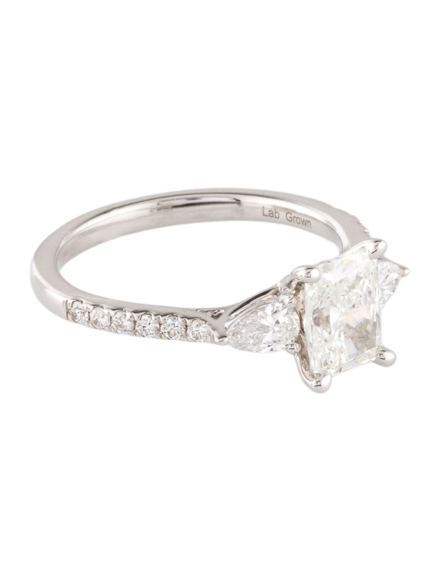 Ring 1.09ct Lab-Grown Diamond Engagement Ring