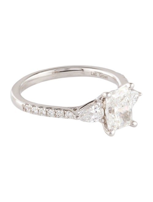 Ring 1.09ct Lab-Grown Diamond Engagement Ring