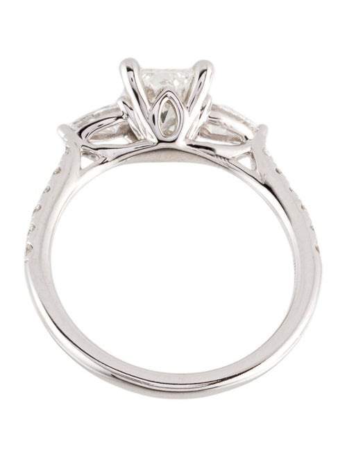 Ring 1.09ct Lab-Grown Diamond Engagement Ring