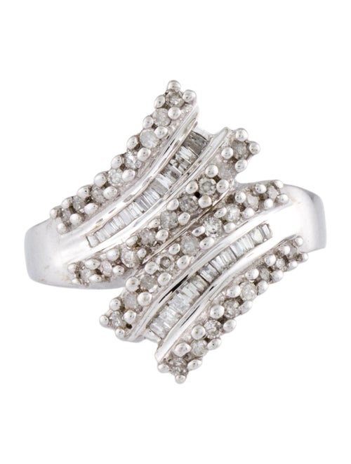 Ring 10K DIamond Cocktail Ring