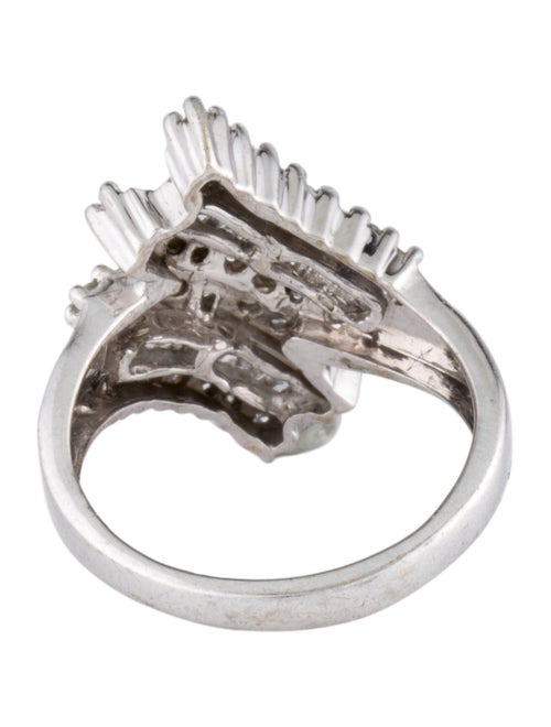 Ring 10K DIamond Cocktail Ring