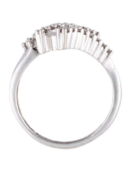 Ring 10K DIamond Cocktail Ring