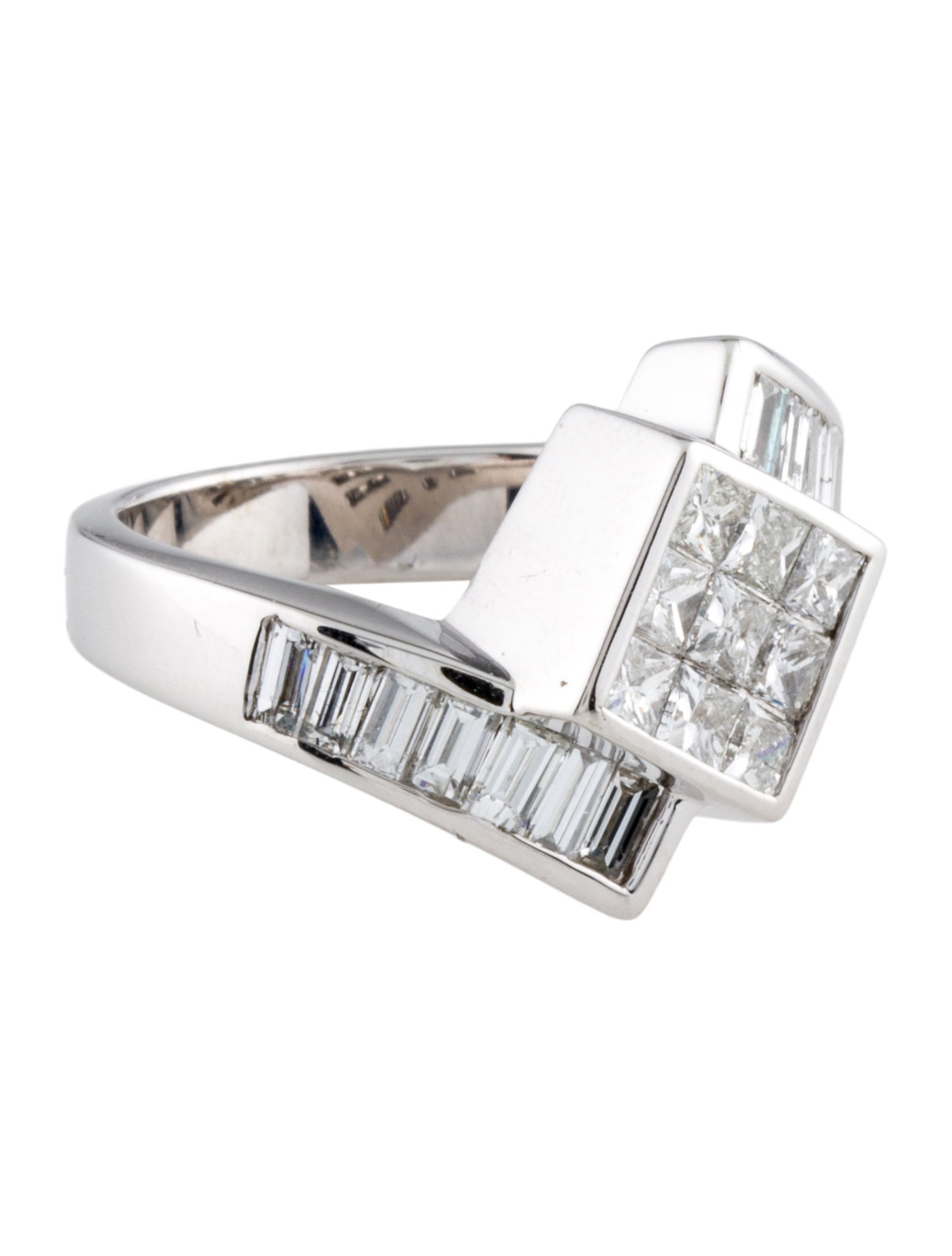 Ring 14K 2.20ctw Cocktail Band