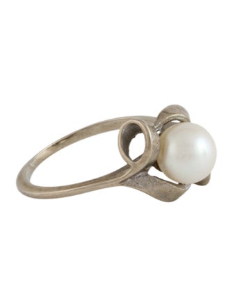 Ring 10K Pearl Ring