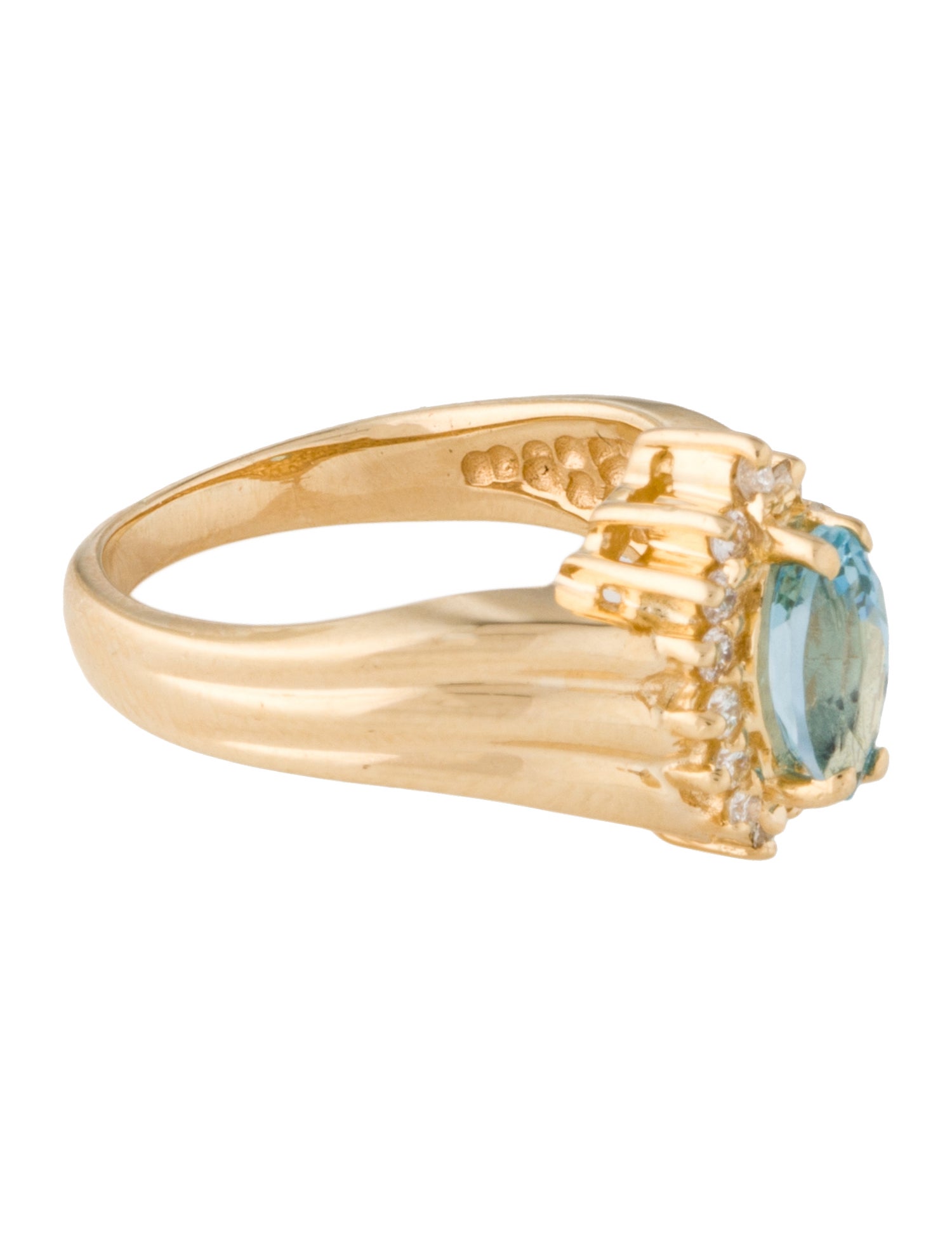 Ring 14K Aquamarine & Diamond Cocktail