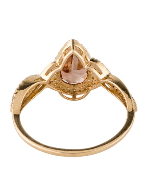 Ring 14K 1.09ct Labradorite & Diamond Cocktail Ring