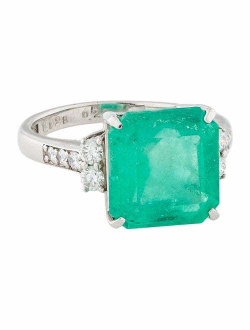 Ring Platinum 5.02ct Colombian Emerald & Diamond Cocktail Ring