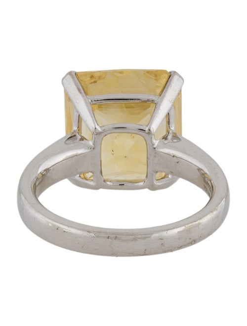 Ring 18K 15.00ctw Sapphire Cocktail Ring