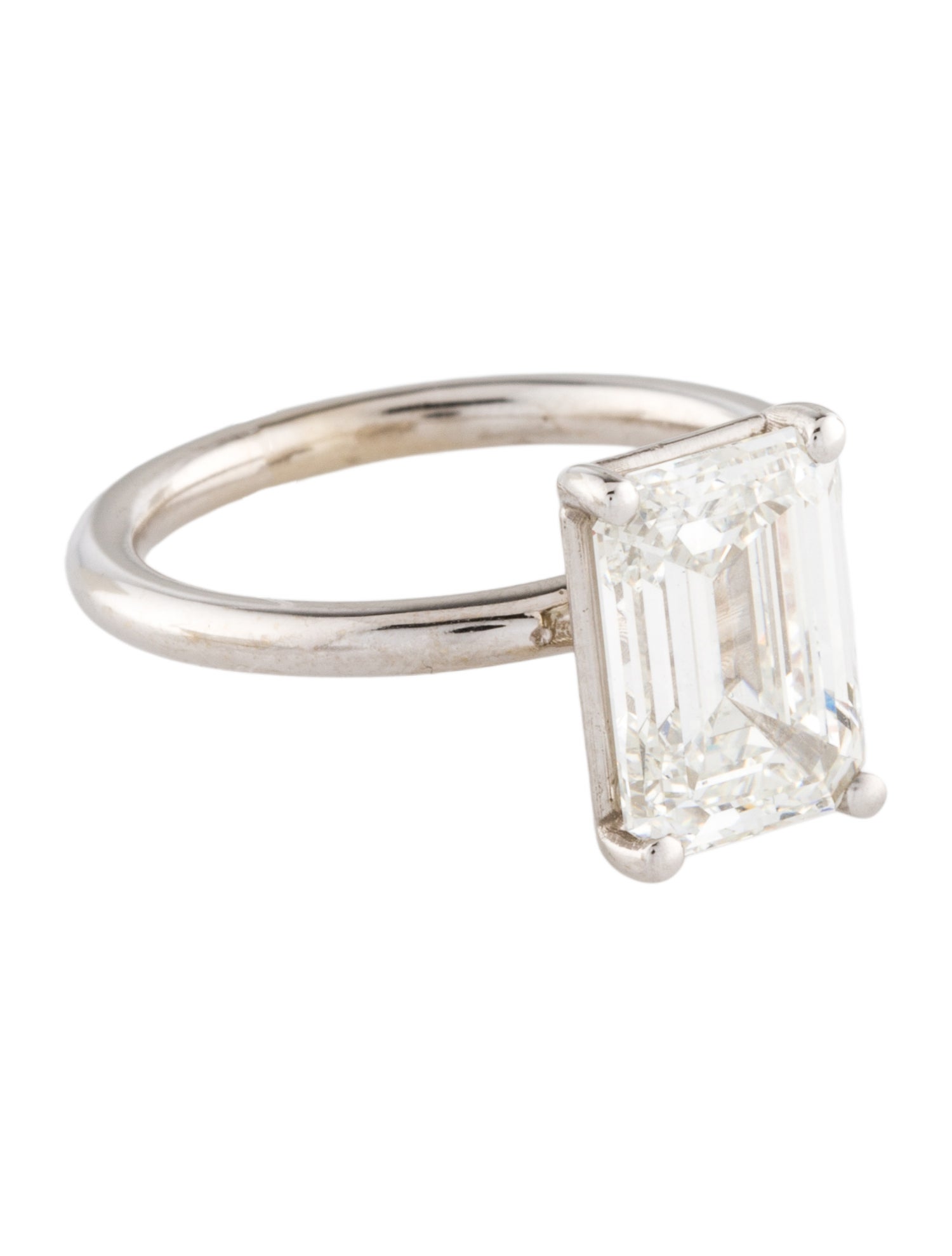 Ring 4.01ct Lab-Grown Diamond Engagement