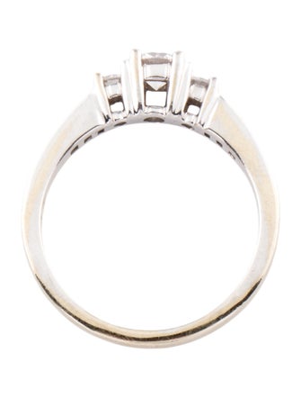 Ring 18K Diamond Three-Stone Ring