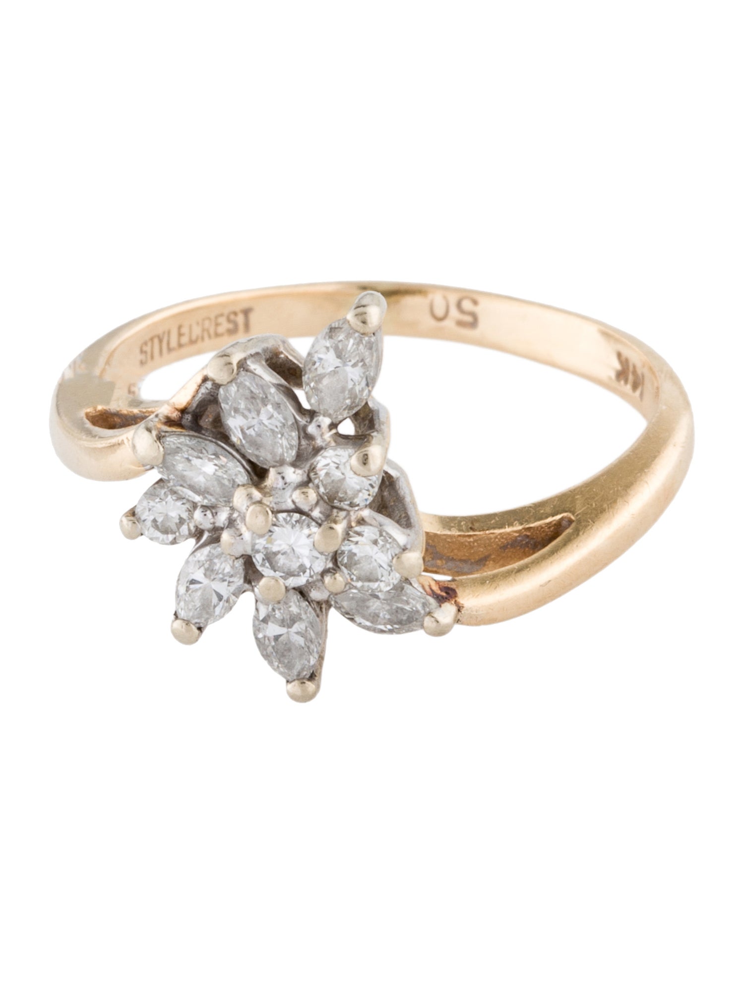 Ring 14K Diamond Cluster Cocktail