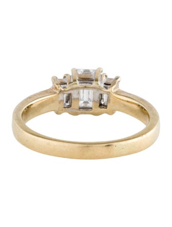 Ring 1.54ctw Diamond Three Stone Engagement Ring