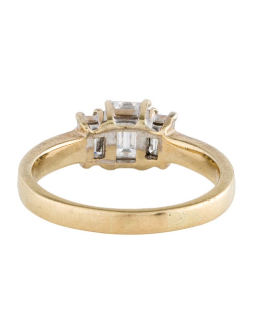 Ring 1.54ctw Diamond Three Stone Engagement Ring