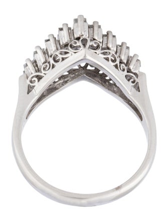 Ring Platinum Diamond 'V' Ring