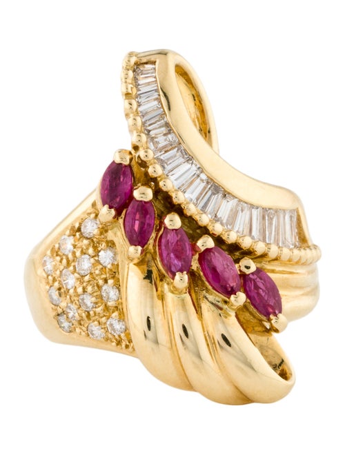 Ring 18K Ruby & Diamond Cocktail Ring