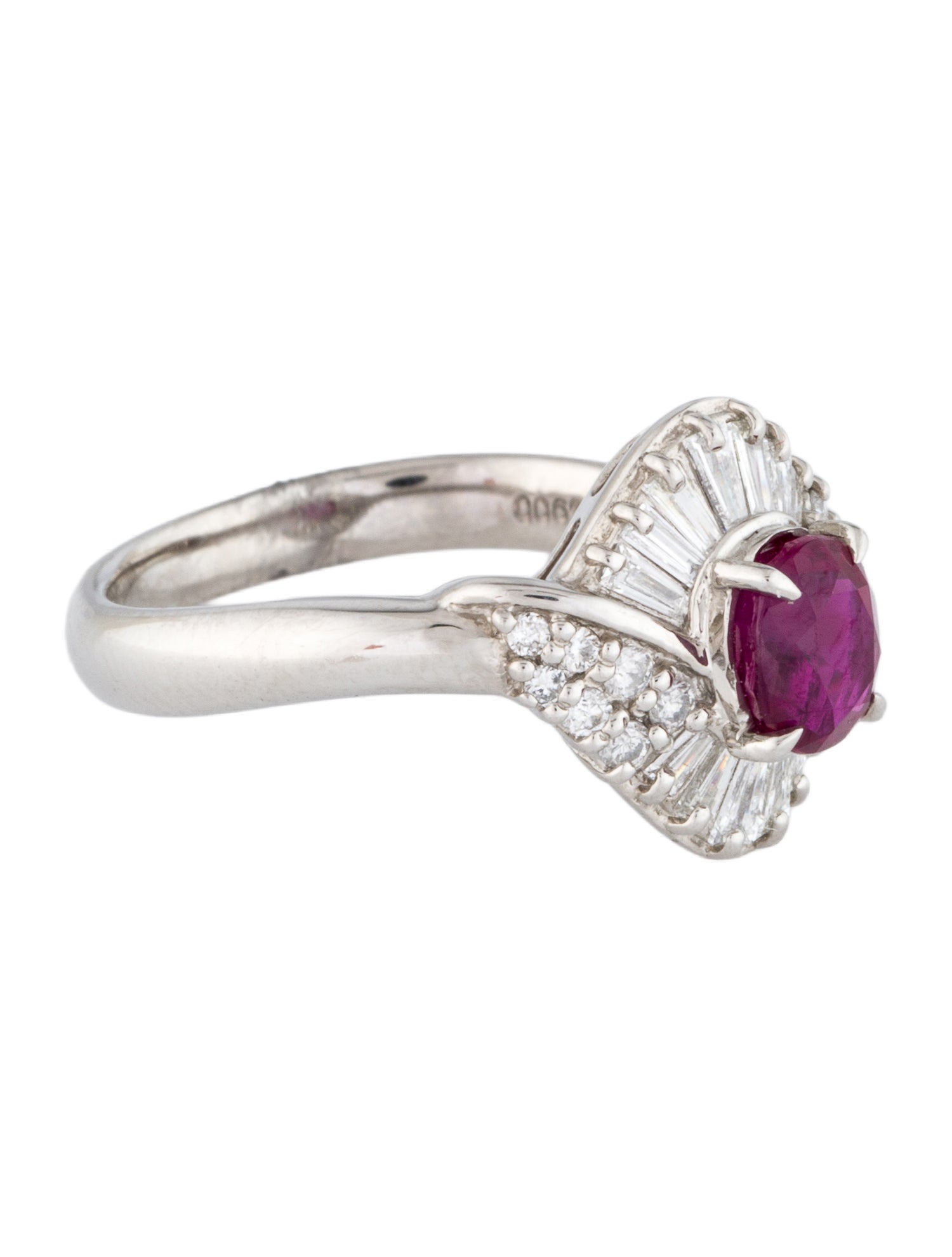 Ring Platinum Ruby & Diamond Cocktail