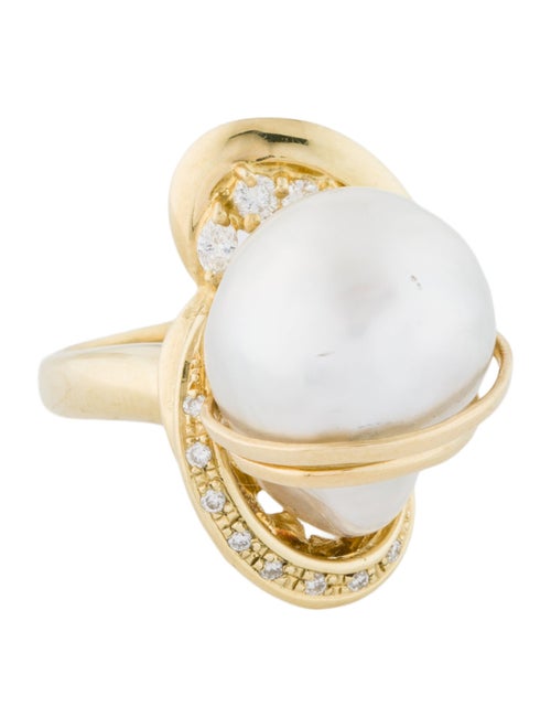 Ring 18K Pearl & Diamond Cocktail Ring