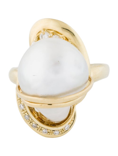 Ring 18K Pearl & Diamond Cocktail Ring