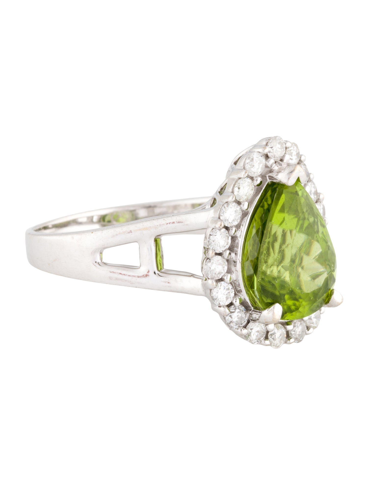Ring 14K 6.28ct Peridot and Diamond Cocktail