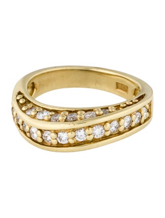 Ring 18K Diamond Wavey Dome Band