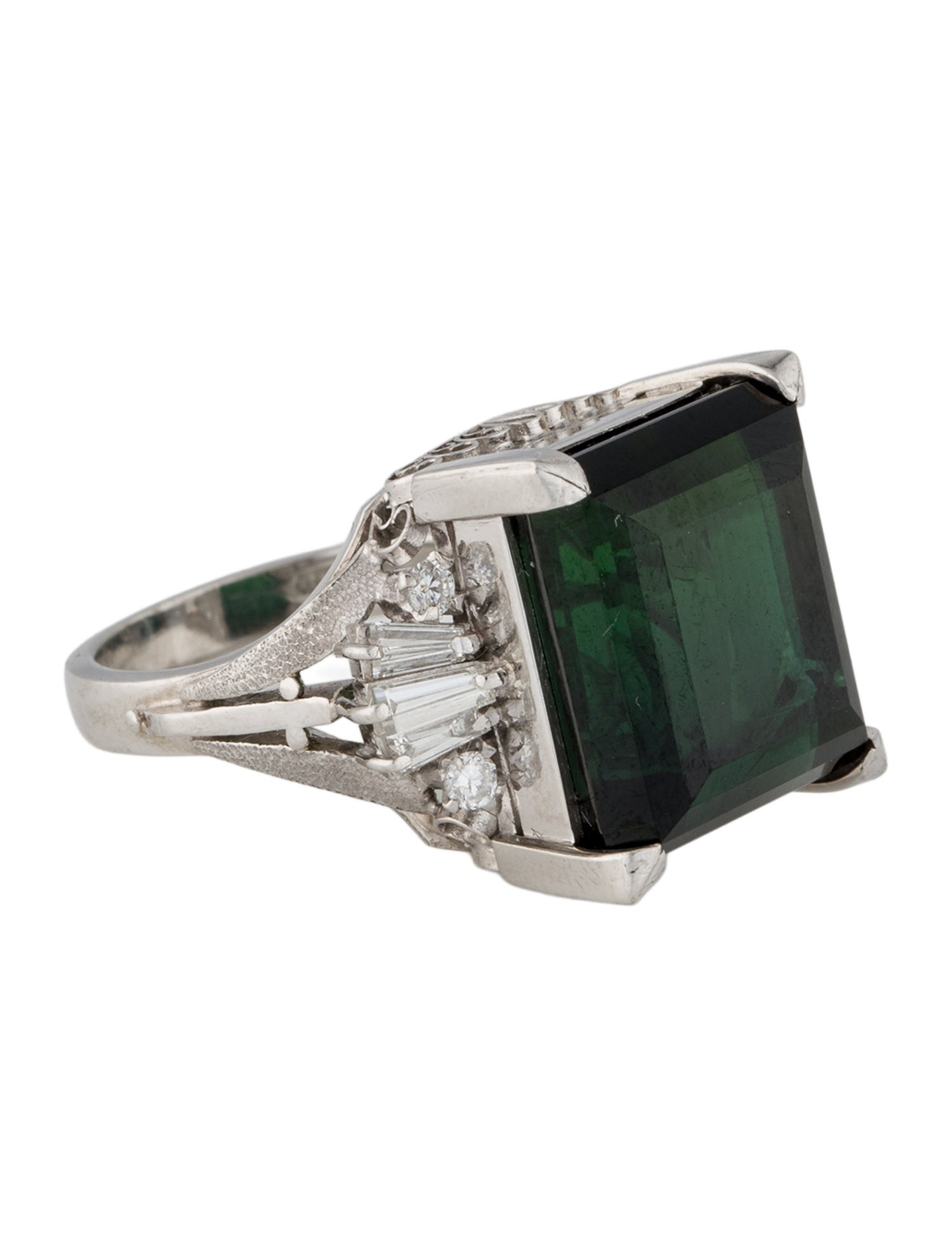 Ring Platinum 16.10ct Tourmaline & Diamond Cocktail