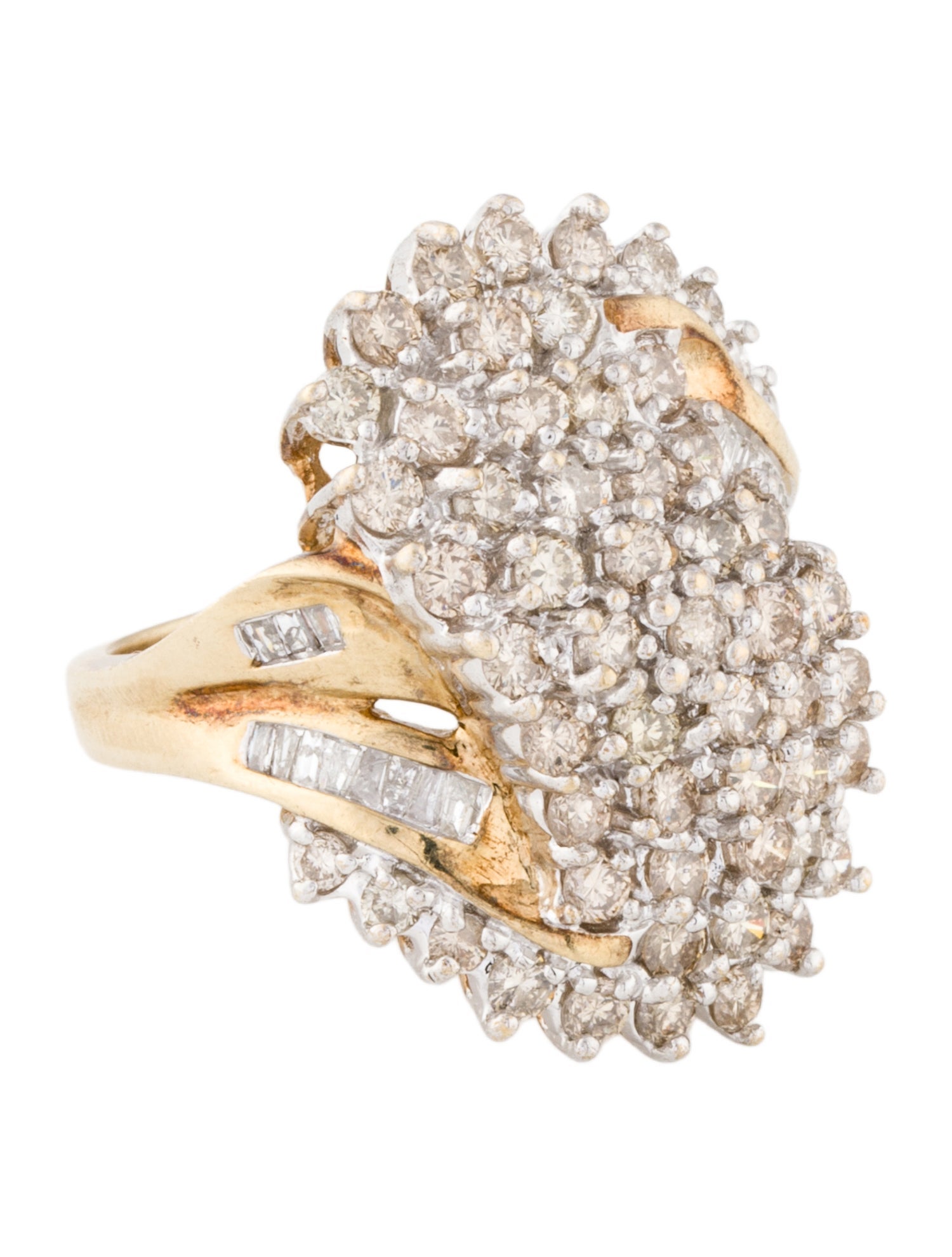 Ring 10K 2.72ctw Diamond Cluster Cocktail