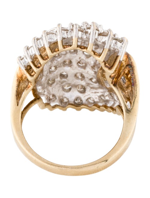 Ring 10K 2.72ctw Diamond Cluster Cocktail Ring