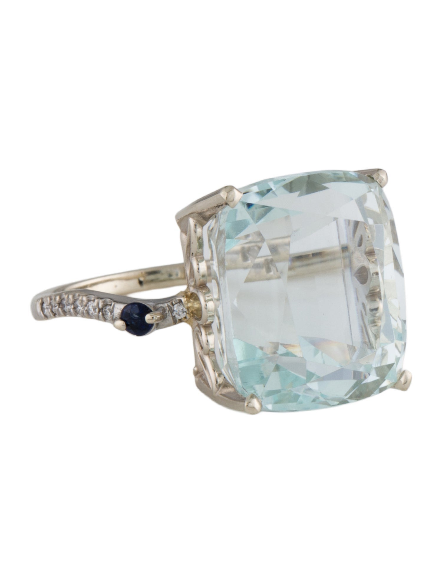 Ring 14K 13.59ct Aquamarine, Sapphire & Diamond Cocktail