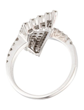 Ring 18K Diamond Cocktail Ring