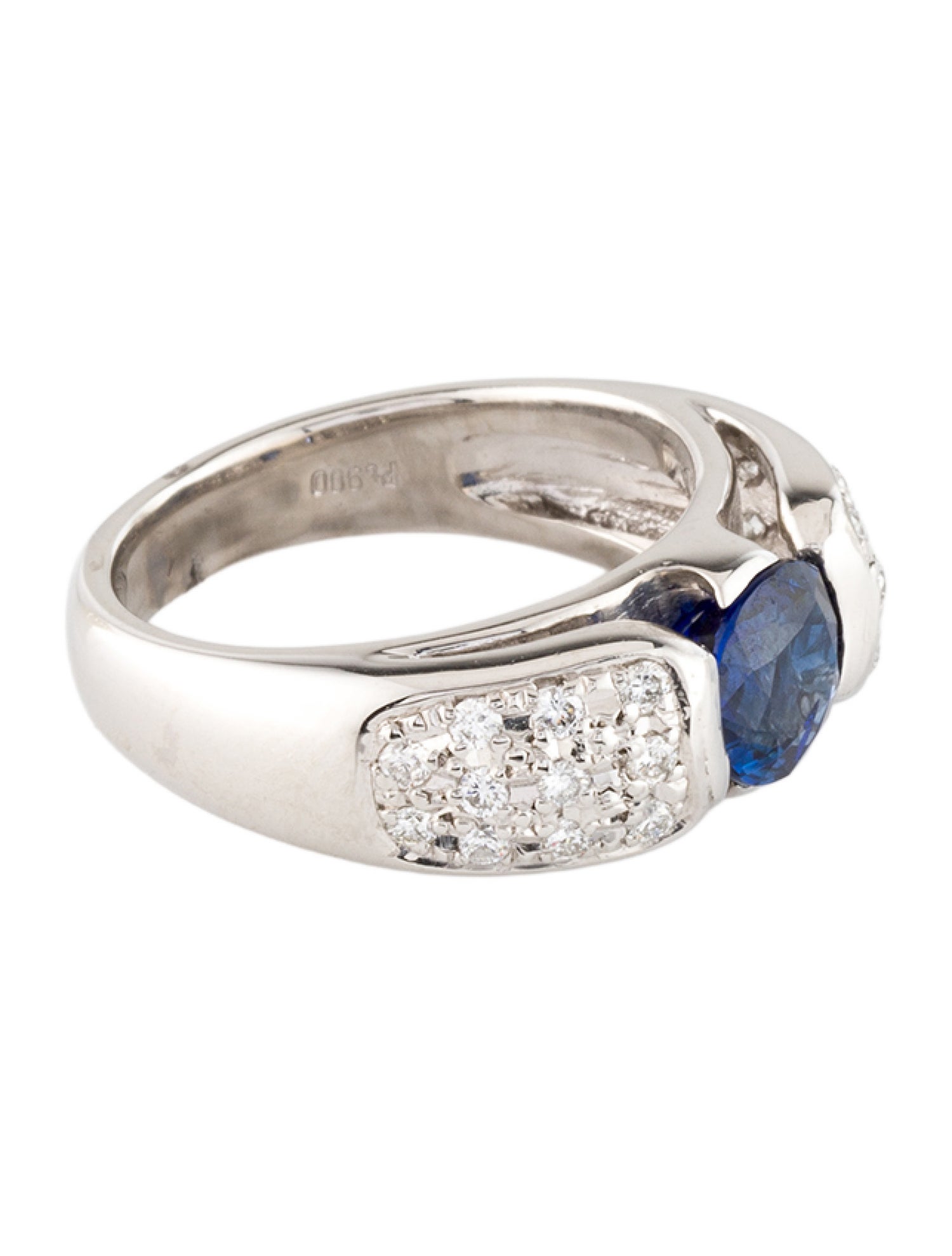 Ring Platinum Sapphire & Diamond Cocktail