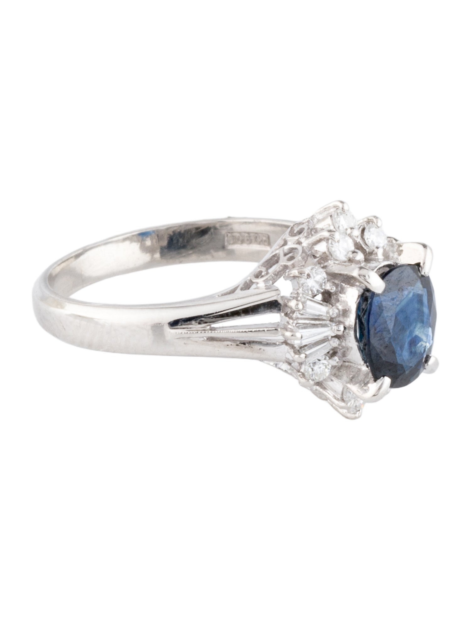 Ring Platinum 1.29ct Sapphire & Diamond Cocktail