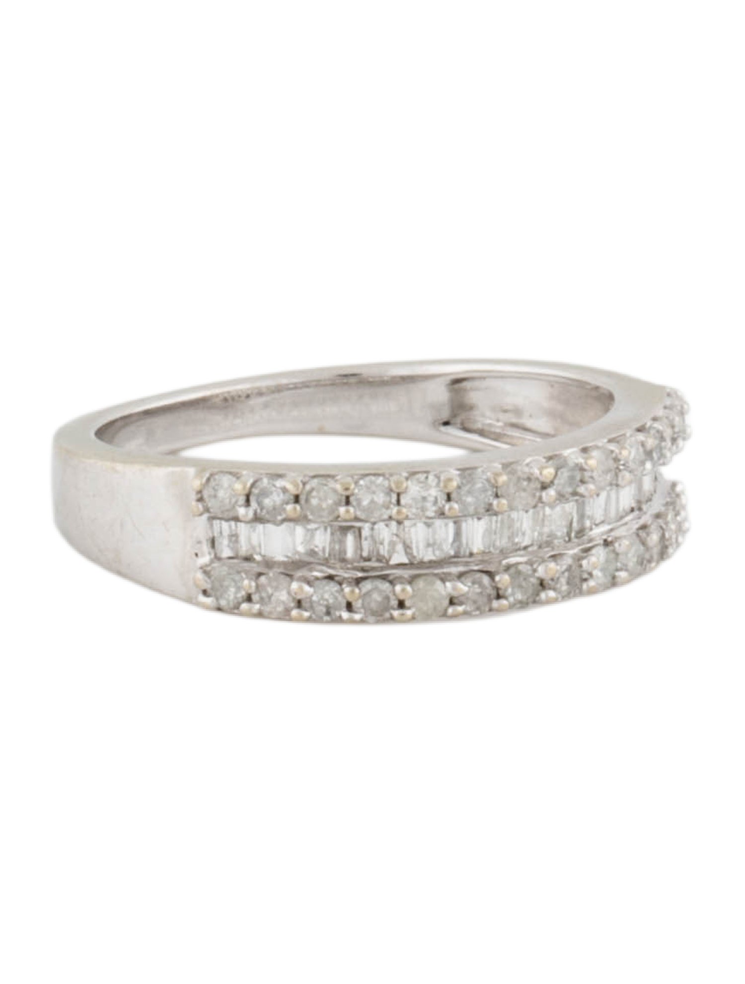 Ring 10K Diamond Wedding Band