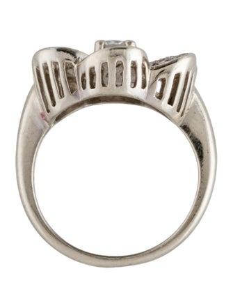 Ring 14K Diamond Flower Cocktail Ring