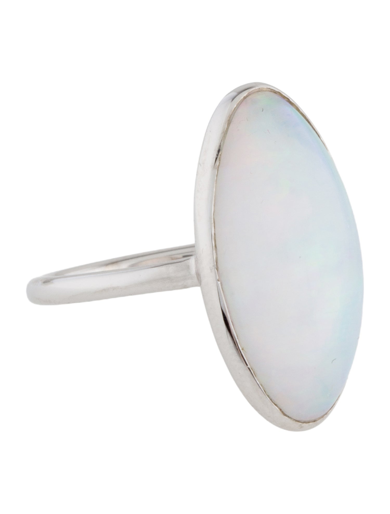 Ring 18K Opal Cocktail Ring