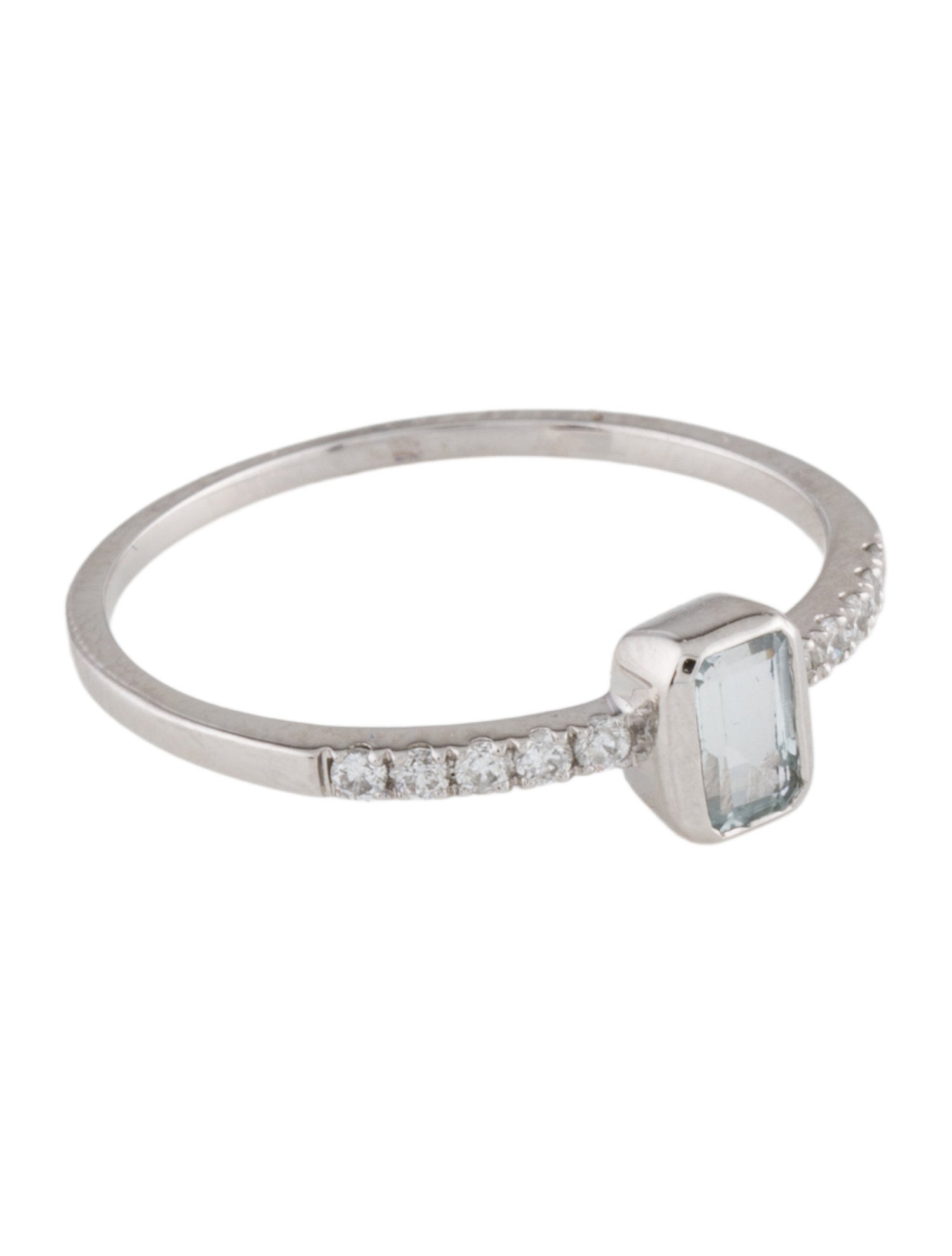 Ring 14K Aquamarine & Diamond Cocktail
