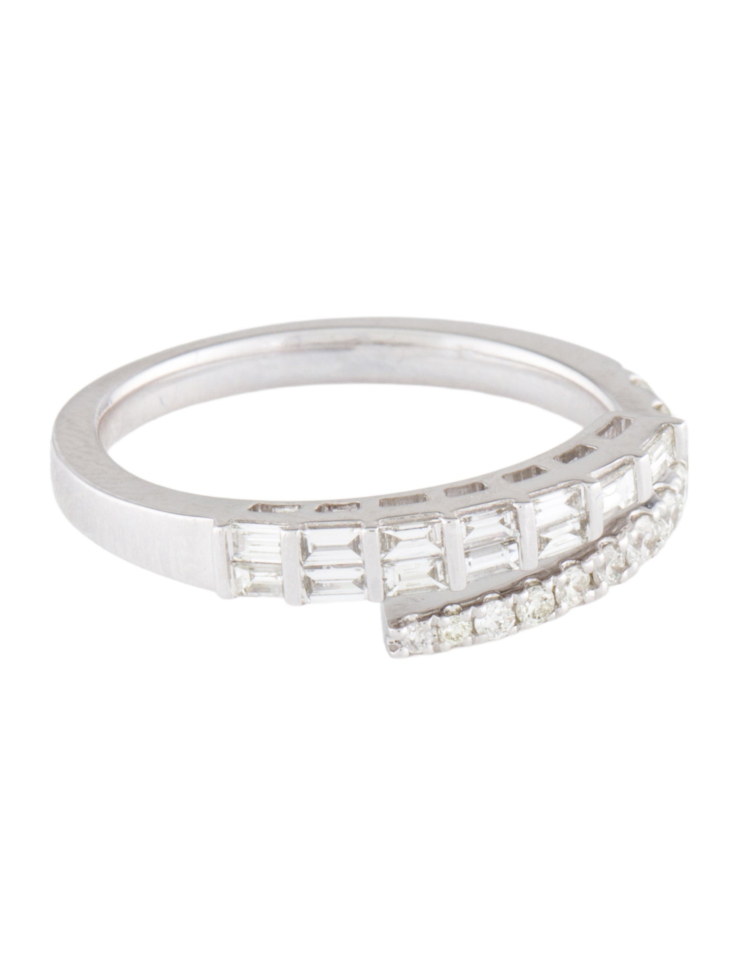 Ring 14K Diamond Cross Over