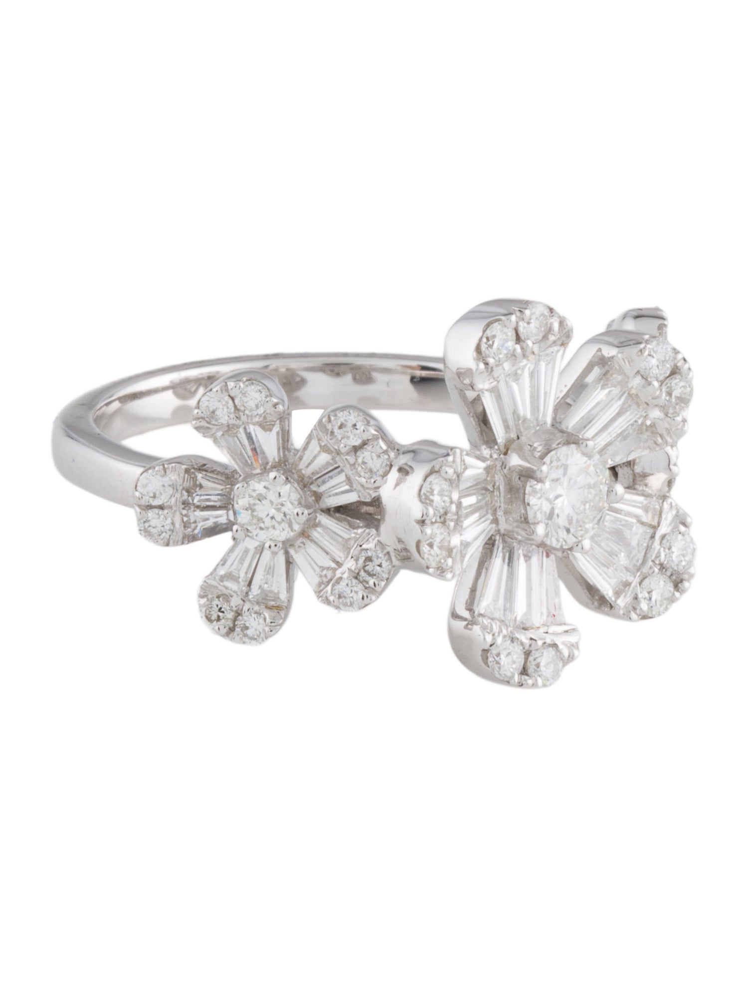 Ring 14K 1.50ctw Diamond Flower Cocktail