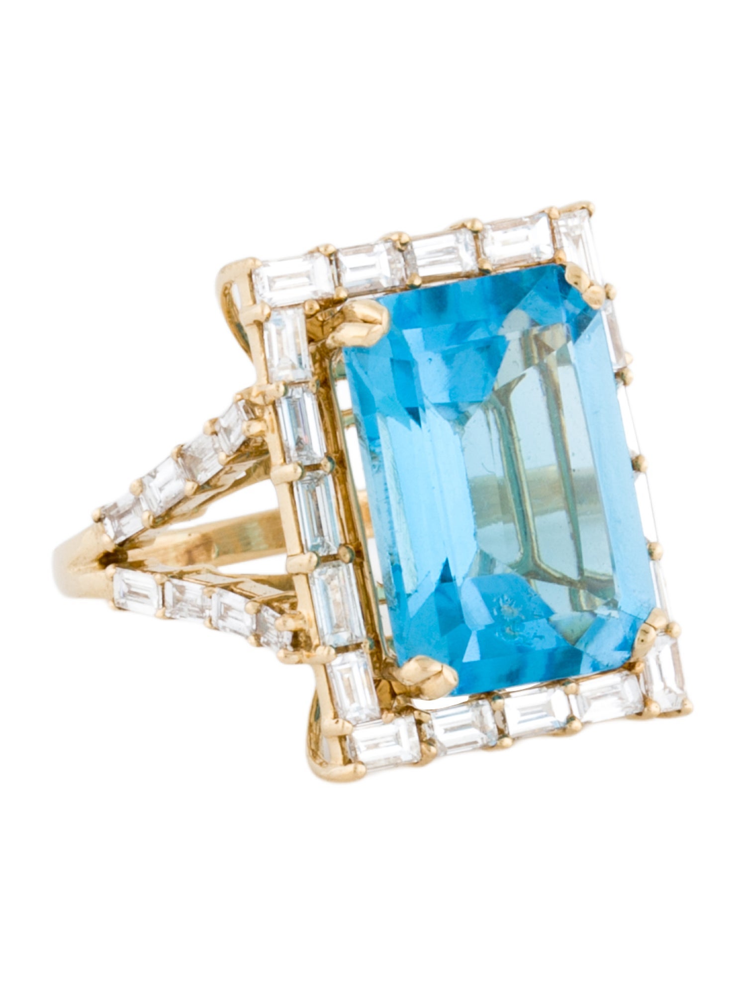 Ring 18K 12.86ctw Topaz & Diamond Cocktail