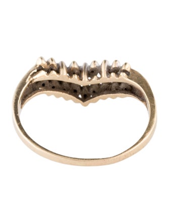 Ring 10K Diamond Band