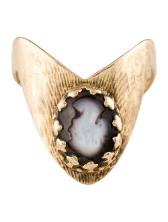 Ring 14K Mother of Pearl Cameo Cocktail Ring