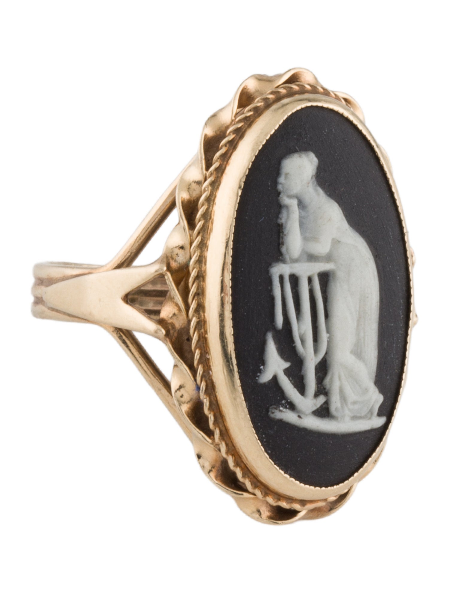 Ring Wedgewood 14K Cameo