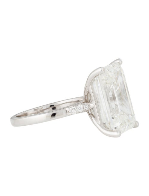 Ring 11ct Lab-Grown Diamond Engagement Ring