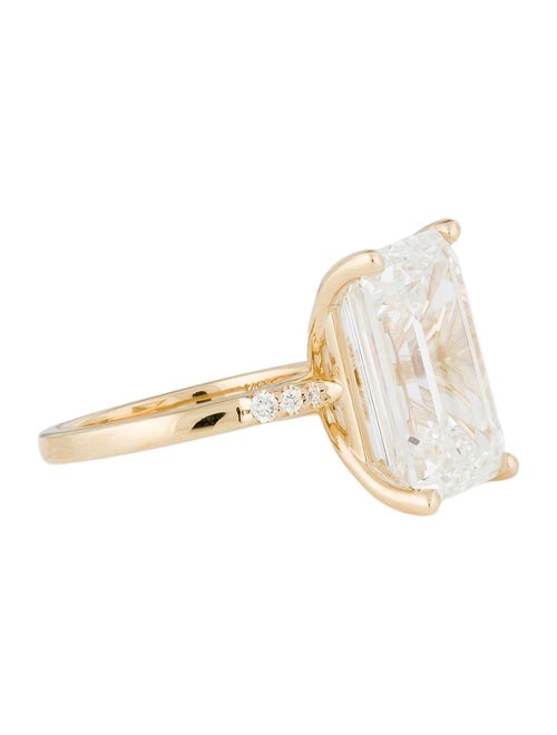 Ring 11ct Lab-Grown Diamond Engagement Ring