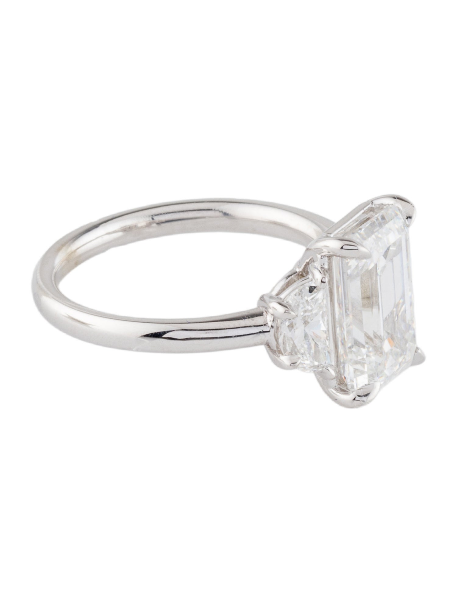 Ring 4.28ctw Lab-Grown Diamond Engagement Ring