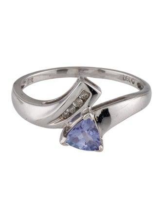 Ring 10K Tanzanite & Diamond Ring