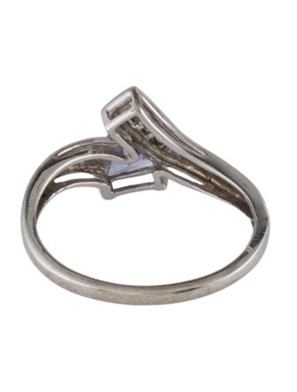 Ring 10K Tanzanite & Diamond Ring