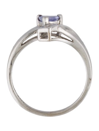 Ring 10K Tanzanite & Diamond Ring