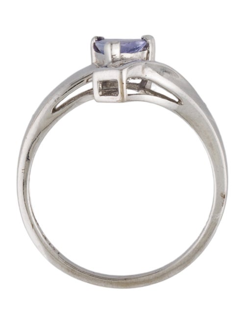 Ring 10K Tanzanite & Diamond Ring