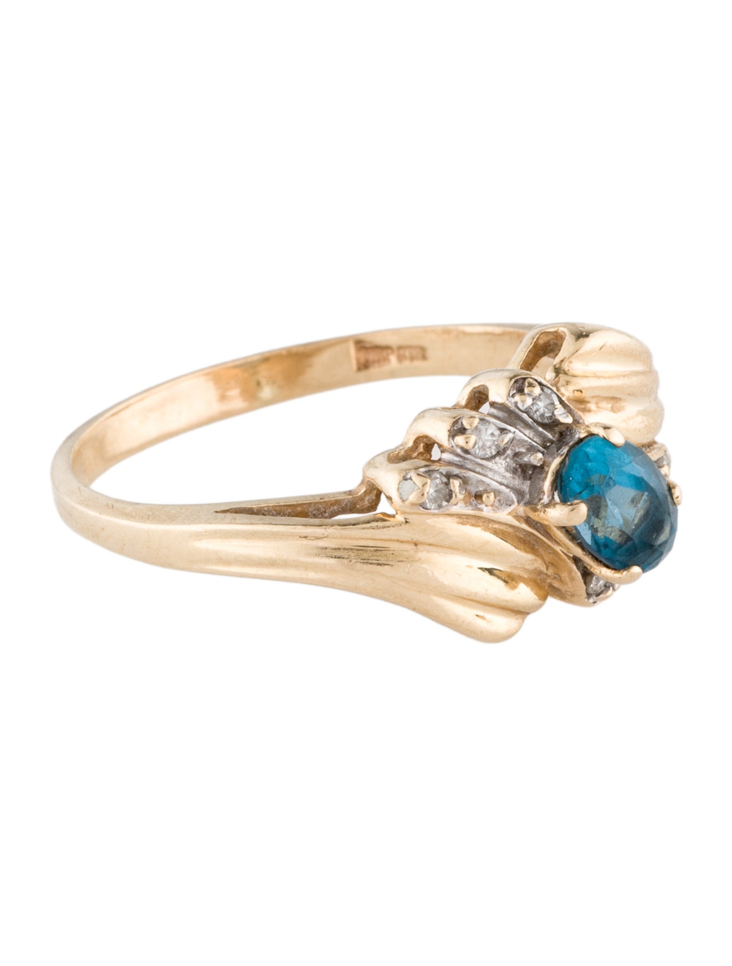 Ring 14K Topaz & Diamond Cocktail